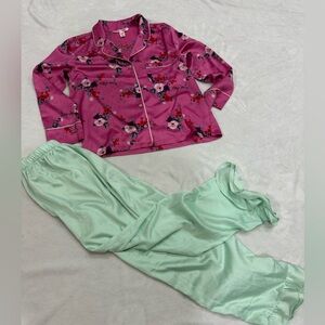 Satin Like Victorias Secret Flower Pijama Set